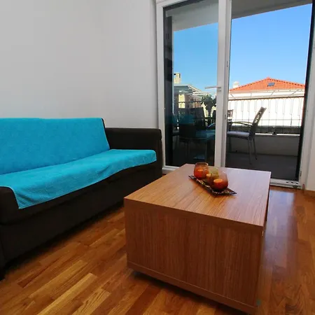 Fancy Kula - One-bedroom With Terrace / Ground Floor * Drace