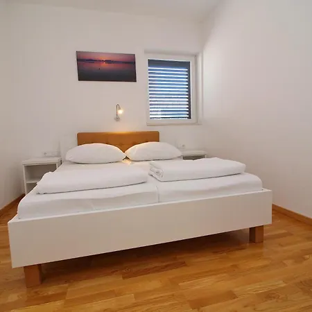 Fancy Kula - One-bedroom With Terrace / Ground Floor *