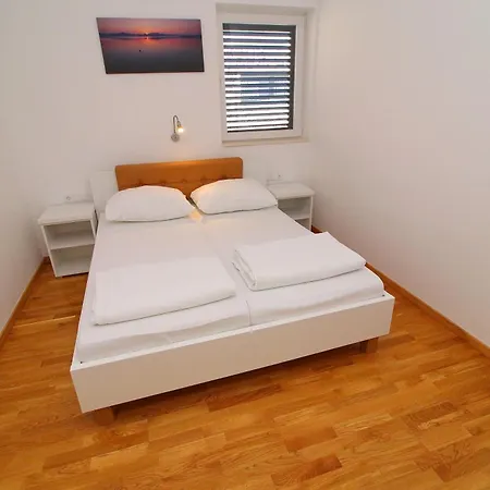 Appartement Fancy Kula - One-bedroom With Terrace / Ground Floor