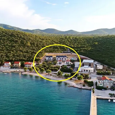 Fancy Kula - One-bedroom With Terrace / Ground Floor * Drače